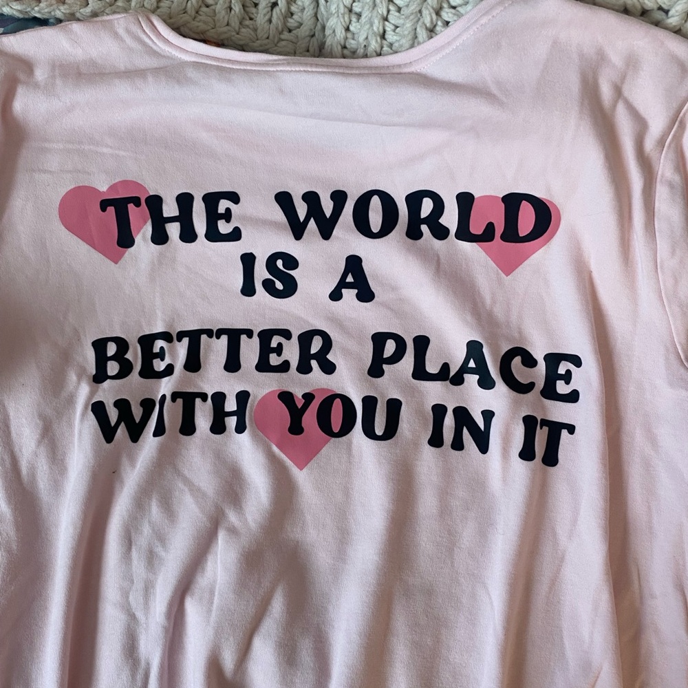 Pink tee shirt